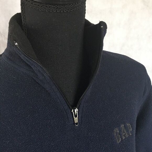 Gap navy blue sweatshirt.  Size XS.   Great shape - Picture 6 of 9